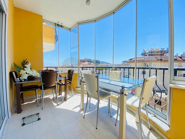 عقارات للبيع في مركز الانيا - شقة 2 غرفة وصالة مفروشة .