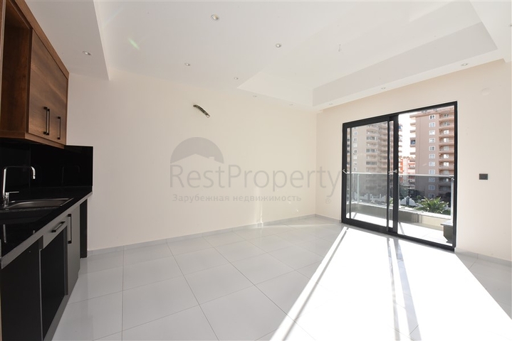 شقق للبيع في مجمع فاخر في الانيا - غرفة وصالة -في محمودلار 