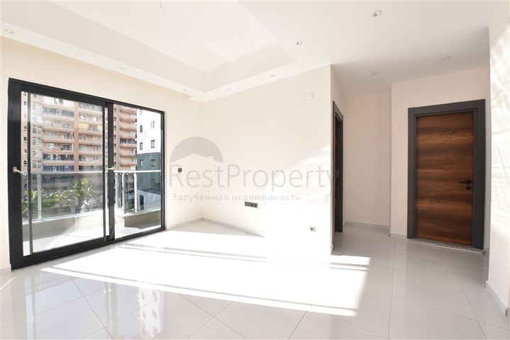 شقق للبيع في مجمع فاخر في الانيا - غرفة وصالة -في محمودلار 