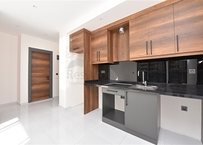 شقق للبيع في مجمع فاخر في الانيا - غرفة وصالة -في محمودلار 