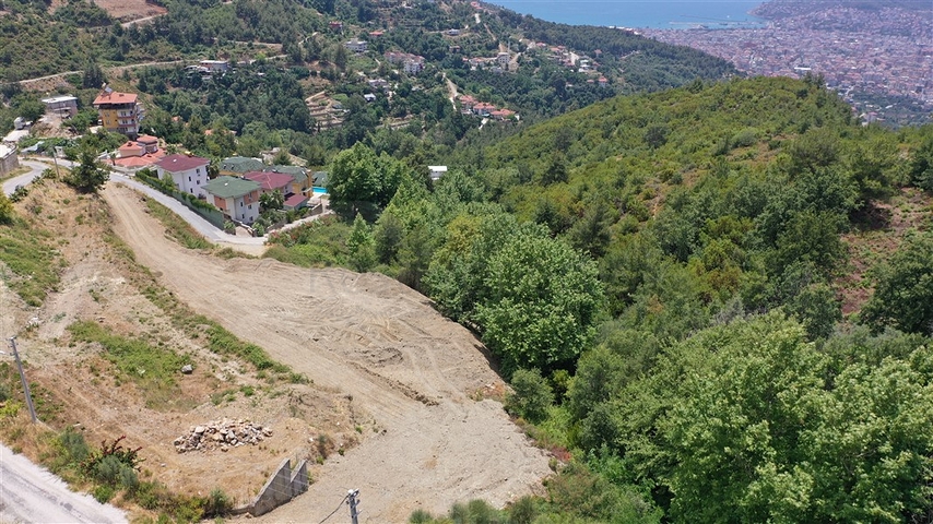 فلل للبيع في الانيا - اطلالة بحر وقلعة - بالاقساط حتى تاريخ التسليم - مركز الانيا 