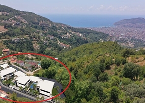 فلل للبيع في الانيا - اطلالة بحر وقلعة - بالاقساط حتى تاريخ التسليم - مركز الانيا 