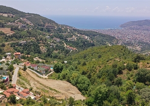 فلل للبيع في الانيا - اطلالة بحر وقلعة - بالاقساط حتى تاريخ التسليم - مركز الانيا 