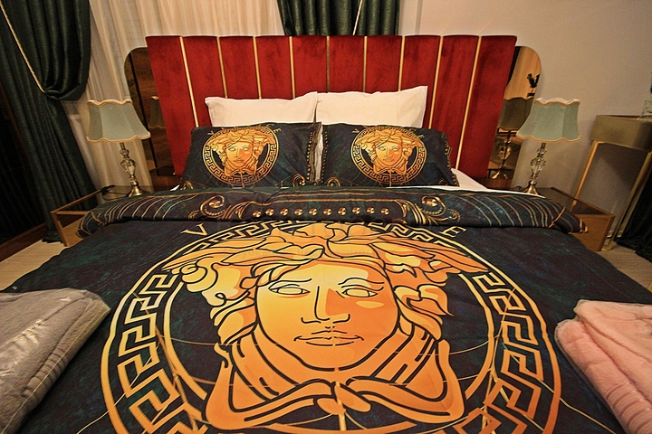 قريبة من البحر - شقة 2 غرفة وصالة مفروشة -في محمودلار / الانيا 