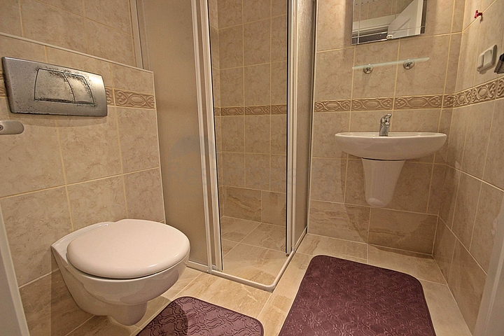 قريبة من البحر - شقة 2 غرفة وصالة مفروشة -في محمودلار / الانيا 