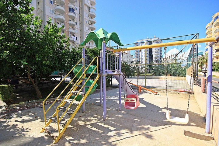 قريبة من البحر - شقة 2 غرفة وصالة مفروشة -في محمودلار / الانيا 