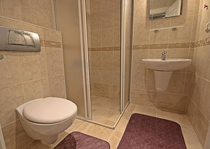 قريبة من البحر - شقة 2 غرفة وصالة مفروشة -في محمودلار / الانيا 