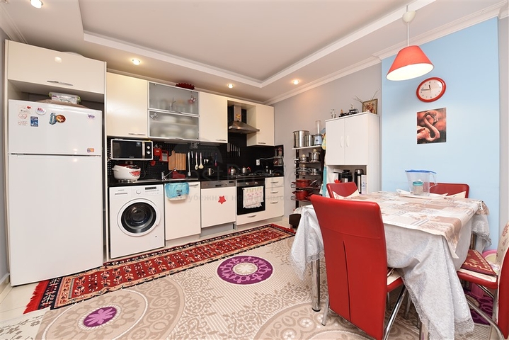 عقارات للبيع في الانيا -ضمن مجمع فاخر -شقة غرفة وصالة مفروشة -افسلار / الانيا 