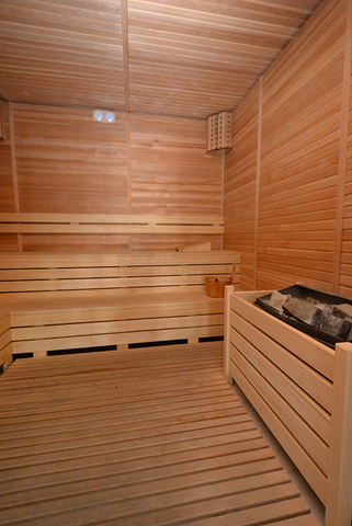 عقارات للبيع في الانيا -ضمن مجمع فاخر -شقة غرفة وصالة مفروشة -افسلار / الانيا 