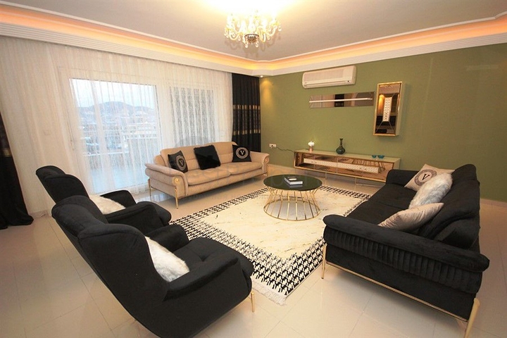 شقق واسعة للبيع  في الانيا -اطلالة بحر ضمن مجمع سكني -2 غرفة وصالة -في محمودلار / الانيا 