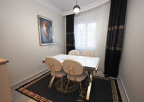 شقق واسعة للبيع  في الانيا -اطلالة بحر ضمن مجمع سكني -2 غرفة وصالة -في محمودلار / الانيا 