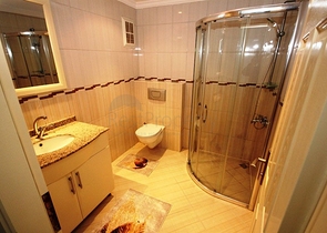 شقق واسعة للبيع  في الانيا -اطلالة بحر ضمن مجمع سكني -2 غرفة وصالة -في محمودلار / الانيا 