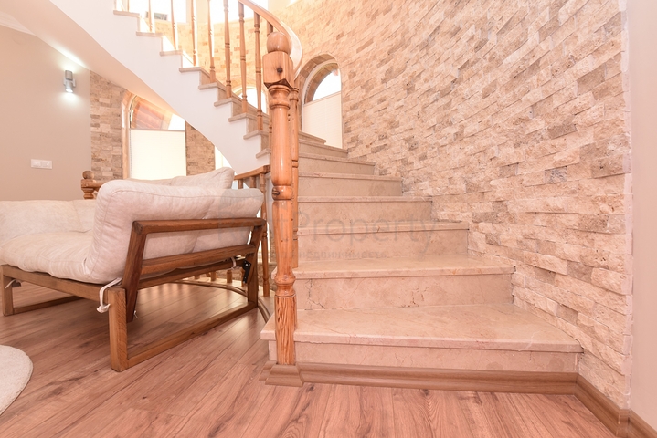 فيلات للبيع في الانيا - 3 غرف وصالة مفروشة -في اوبا / الانيا 