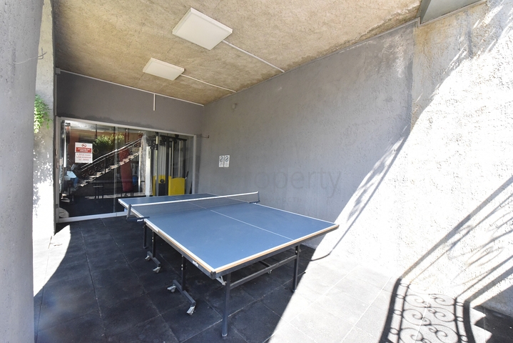 فيلات للبيع في الانيا - 3 غرف وصالة مفروشة -في اوبا / الانيا 