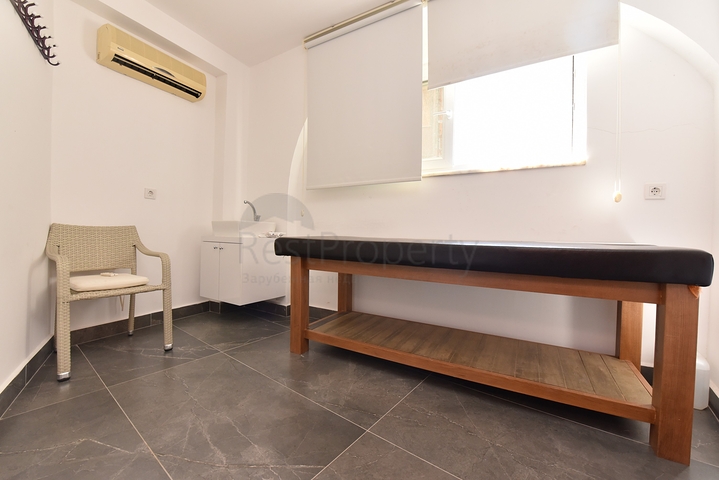 فيلات للبيع في الانيا - 3 غرف وصالة مفروشة -في اوبا / الانيا 