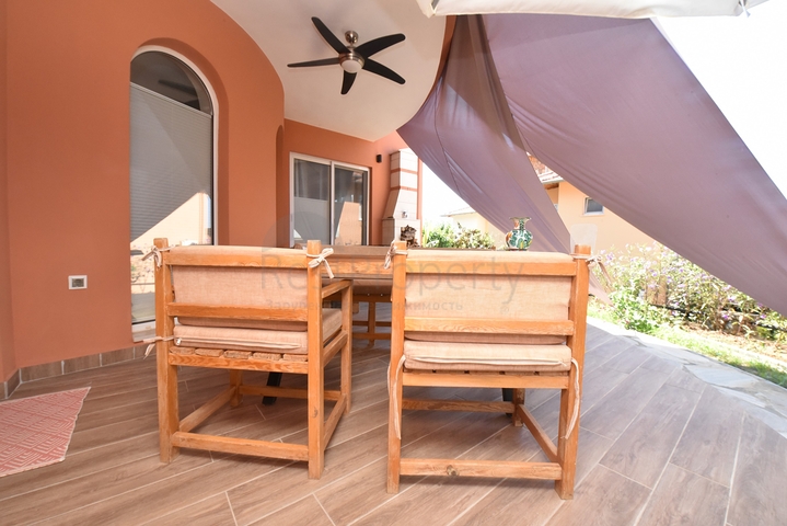 فيلات للبيع في الانيا - 3 غرف وصالة مفروشة -في اوبا / الانيا 