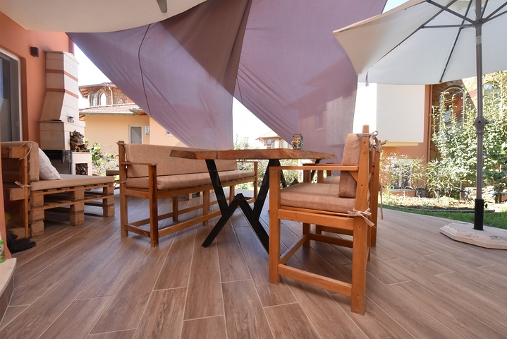 فيلات للبيع في الانيا - 3 غرف وصالة مفروشة -في اوبا / الانيا 