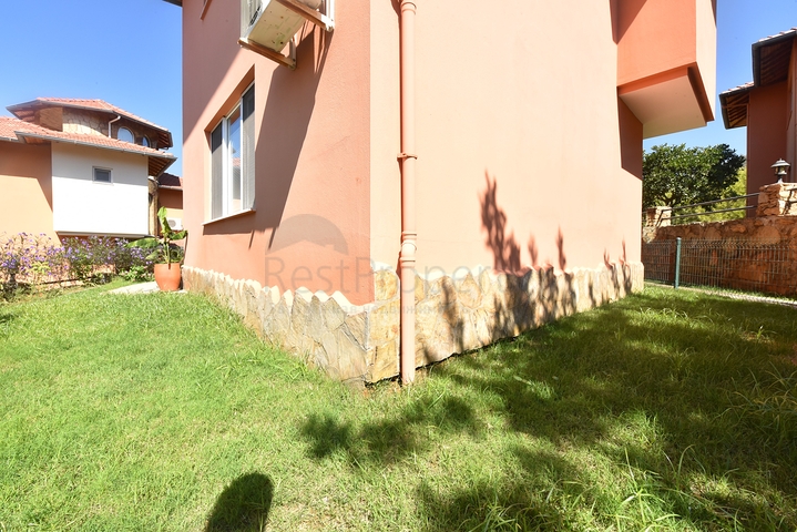 فيلات للبيع في الانيا - 3 غرف وصالة مفروشة -في اوبا / الانيا 