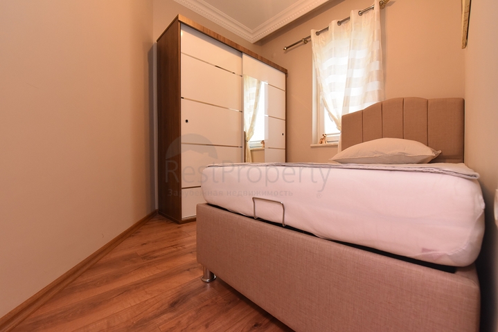 فيلات للبيع في الانيا - 3 غرف وصالة مفروشة -في اوبا / الانيا 