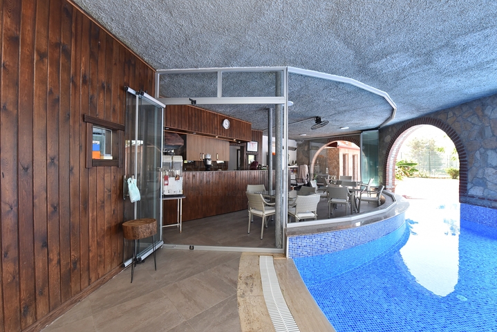 فيلات للبيع في الانيا - 3 غرف وصالة مفروشة -في اوبا / الانيا 