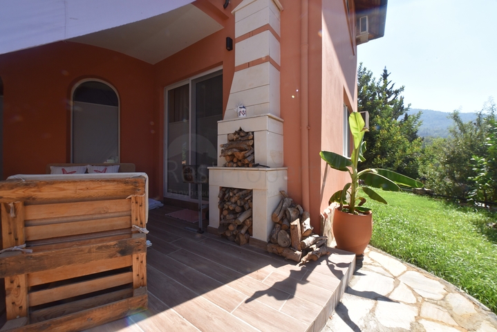 فيلات للبيع في الانيا - 3 غرف وصالة مفروشة -في اوبا / الانيا 