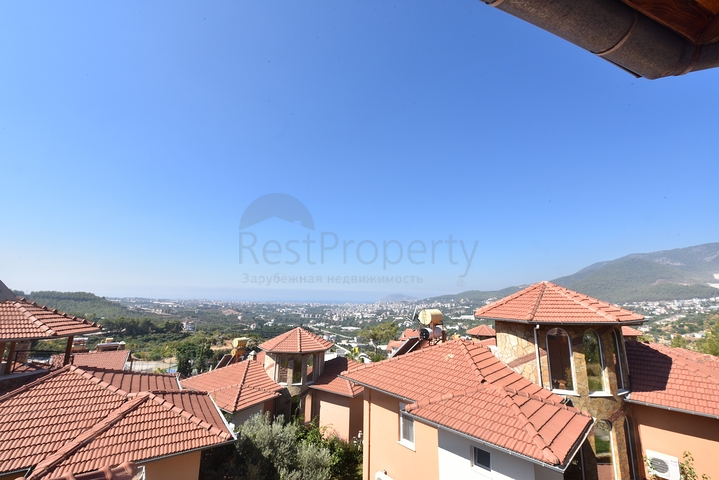 فيلات للبيع في الانيا - 3 غرف وصالة مفروشة -في اوبا / الانيا 