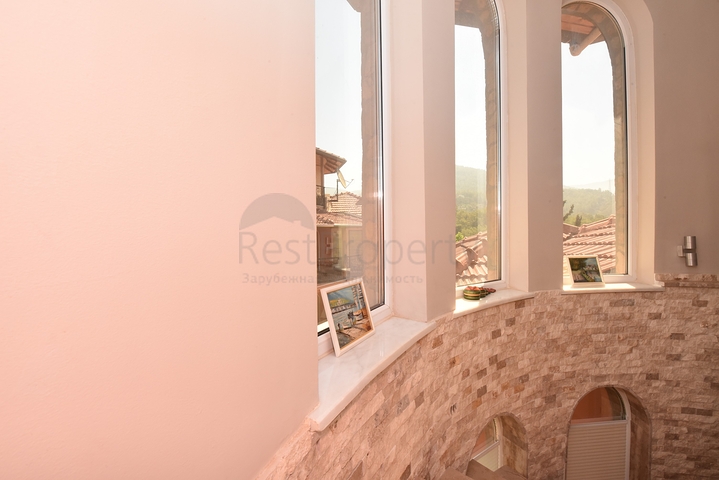 فيلات للبيع في الانيا - 3 غرف وصالة مفروشة -في اوبا / الانيا 