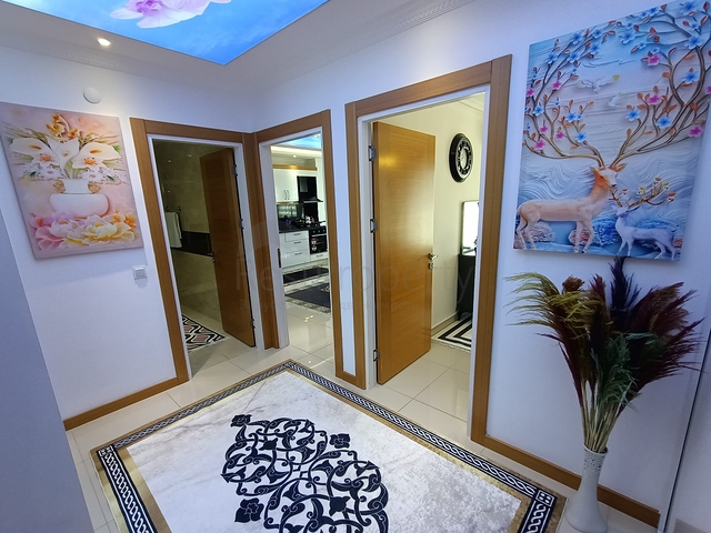 شقق اطلالة بحر في الانيا - غرفة وصالة واسعة -في محمودلار 