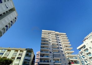 شقق اطلالة بحر في الانيا - غرفة وصالة واسعة -في محمودلار 