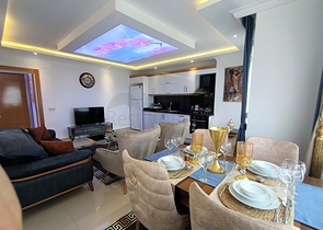 شقق اطلالة بحر في الانيا - غرفة وصالة واسعة -في محمودلار 