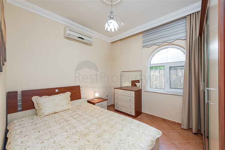 فلل باسعار منخفضة في الانيا - مستقلة مع مسبح خاص -في افسلار / الانيا 