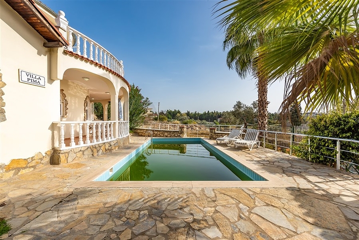 فلل باسعار منخفضة في الانيا - مستقلة مع مسبح خاص -في افسلار / الانيا 