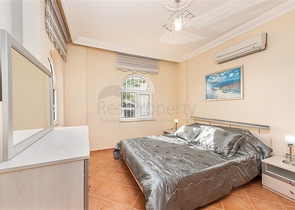 فلل باسعار منخفضة في الانيا - مستقلة مع مسبح خاص -في افسلار / الانيا 