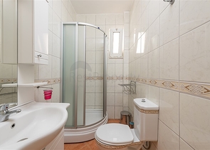 فلل باسعار منخفضة في الانيا - مستقلة مع مسبح خاص -في افسلار / الانيا 