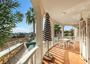 فلل باسعار منخفضة في الانيا - مستقلة مع مسبح خاص -في افسلار / الانيا 