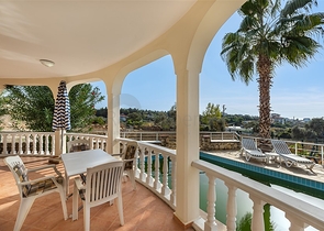 فلل باسعار منخفضة في الانيا - مستقلة مع مسبح خاص -في افسلار / الانيا 