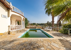 فلل باسعار منخفضة في الانيا - مستقلة مع مسبح خاص -في افسلار / الانيا 