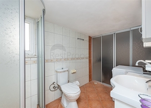 فلل باسعار منخفضة في الانيا - مستقلة مع مسبح خاص -في افسلار / الانيا 