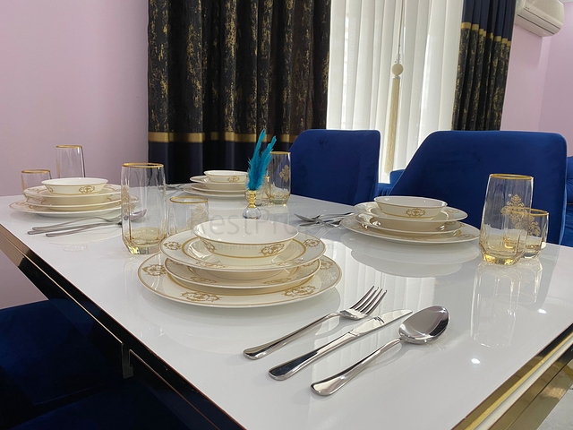 شقة عائلية واسعة في الانيا - غرفتين وصالة مفروشة -ضمن مجمع سكني -محمودلار/ الانيا 