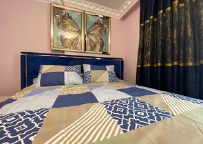 شقة عائلية واسعة في الانيا - غرفتين وصالة مفروشة -ضمن مجمع سكني -محمودلار/ الانيا 