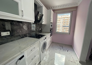 شقة عائلية واسعة في الانيا - غرفتين وصالة مفروشة -ضمن مجمع سكني -محمودلار/ الانيا 