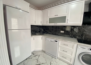 شقة عائلية واسعة في الانيا - غرفتين وصالة مفروشة -ضمن مجمع سكني -محمودلار/ الانيا 