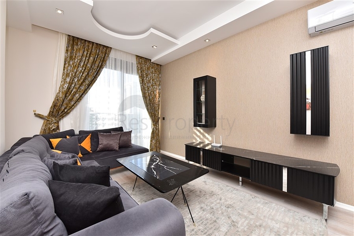 شقة غرفتين وصالة مع مطبخ منفصل - مفروشة وضمن مجمع سكني -محمودلار / الانيا 