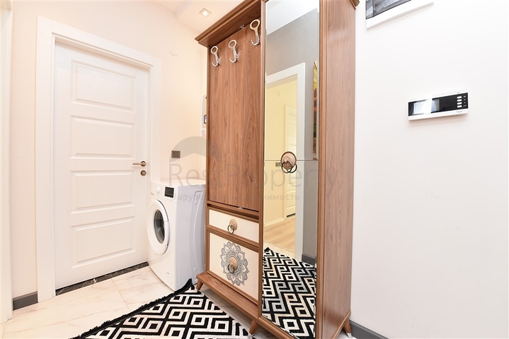 شقة غرفتين وصالة مع مطبخ منفصل - مفروشة وضمن مجمع سكني -محمودلار / الانيا 