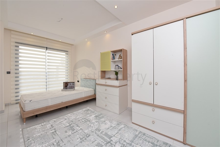 اطلالة بحر - دوبلكس 4 غرف وصالة -ضمن مجمع 5 نجوم -في محمودلار / الانيا 