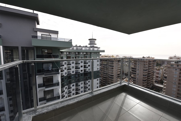 اطلالة بحر - دوبلكس 4 غرف وصالة -ضمن مجمع 5 نجوم -في محمودلار / الانيا 