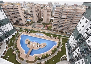 اطلالة بحر - دوبلكس 4 غرف وصالة -ضمن مجمع 5 نجوم -في محمودلار / الانيا 