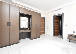 اطلالة بحر - دوبلكس 4 غرف وصالة -ضمن مجمع 5 نجوم -في محمودلار / الانيا 