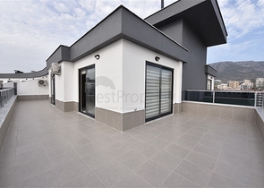 اطلالة بحر - دوبلكس 4 غرف وصالة -ضمن مجمع 5 نجوم -في محمودلار / الانيا 