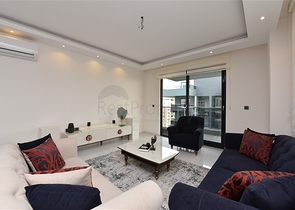 اطلالة بحر - دوبلكس 4 غرف وصالة -ضمن مجمع 5 نجوم -في محمودلار / الانيا 